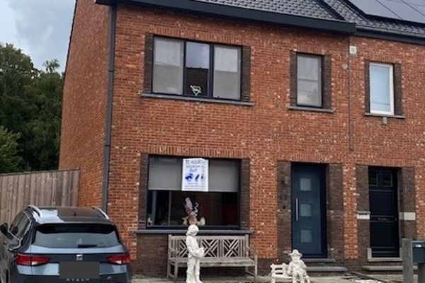 Eengezinswoning
                            te huur in Elversele