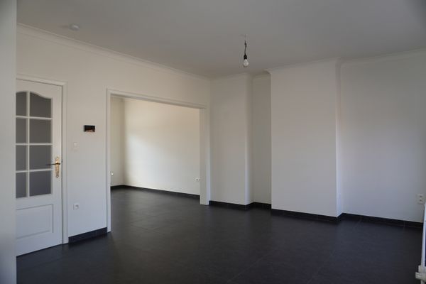 Huis te huur / Paal