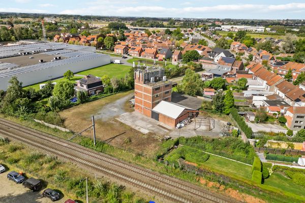 Bedrijfsgebouw
                            te koop in Bissegem