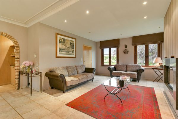 Huis verkocht / Paal