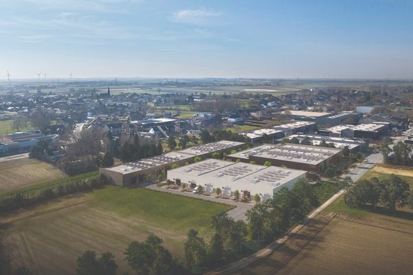 Industrieel te koop / Riemst