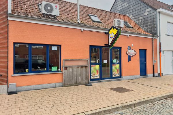 Commercieel
                                te koop
                                in Kortemark