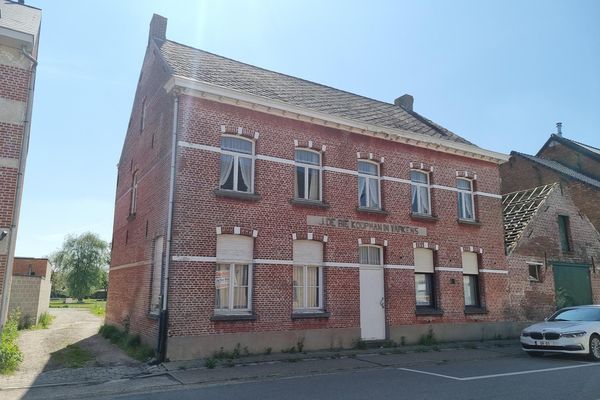 Estate main image