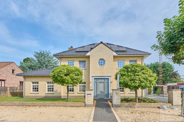 Villa
                            te koop in Lommel
