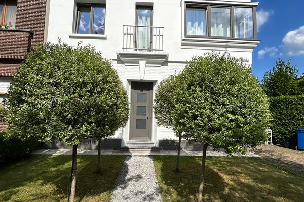 Estate main image
