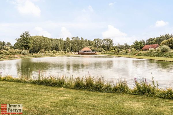 Commercieel te koop / Messelbroek