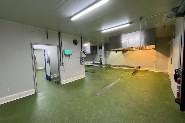 Industrieel te koop / Genk