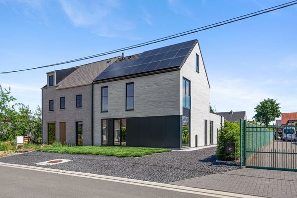 Huis
                            te koop in Genk