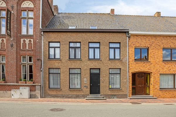 Huis
                                te koop
                                in Roesbrugge-Haringe