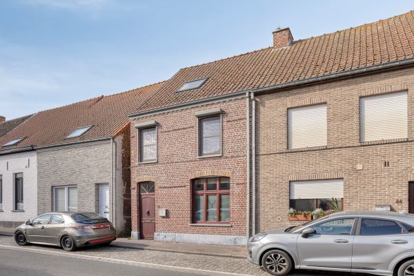 Huis
                                te koop
                                in Kortemark