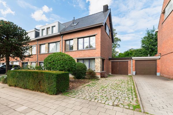 Woning
                            te koop in Merksem