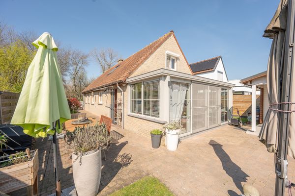 Huis
                                te koop
                                in De Haan