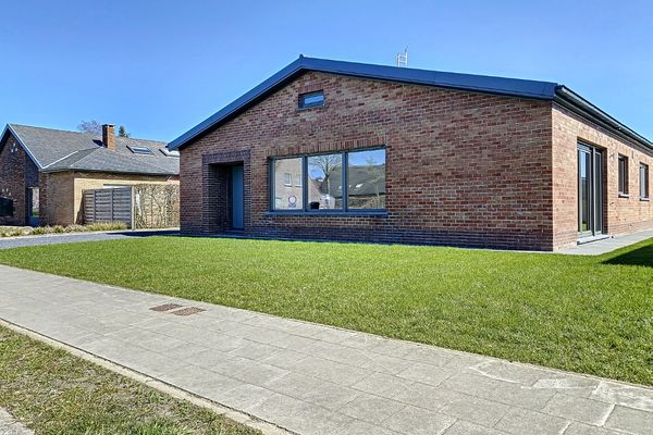 Huis
                                te huur
                                in Adegem