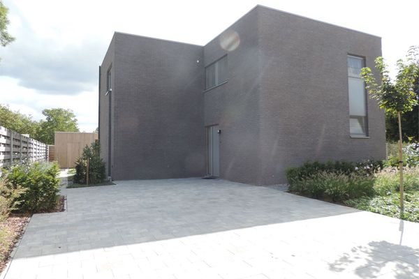 Huis verhuurd / Paal