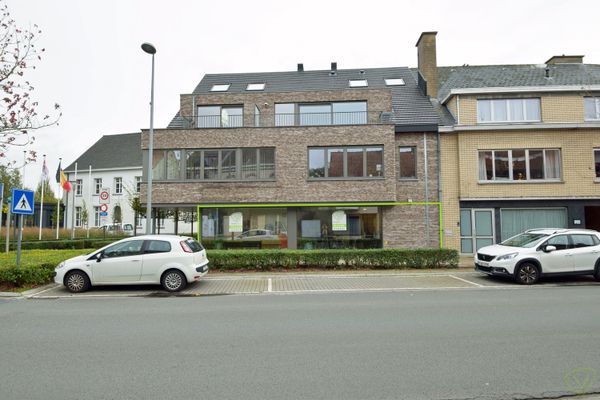 Commercieel te huur in Waarschoot