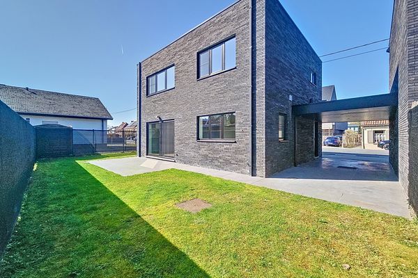Huis
                                te koop
                                in Adegem