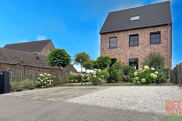 Huis
                                te koop
                                in Vlierzele
