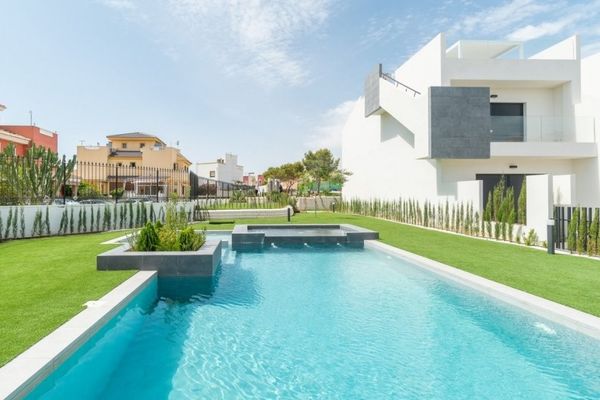 Bungalow
                                te koop in Los Balcones