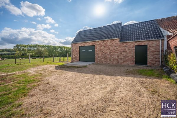 Opsplagplaats
                                verhuurd in Kruishoutem