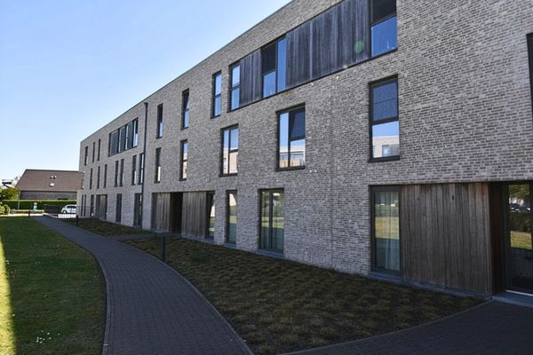 Estate main image