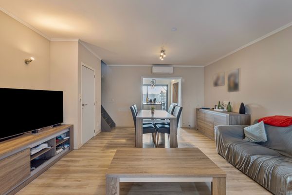 Huis verkocht / Brecht