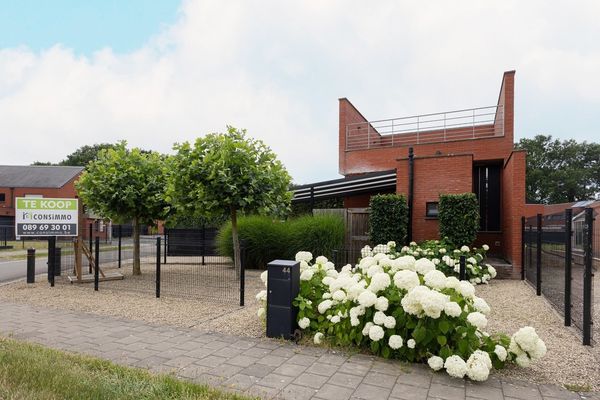 Estate main image