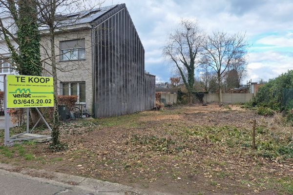 Bouwgrond
                            te koop in 's Gravenwezel