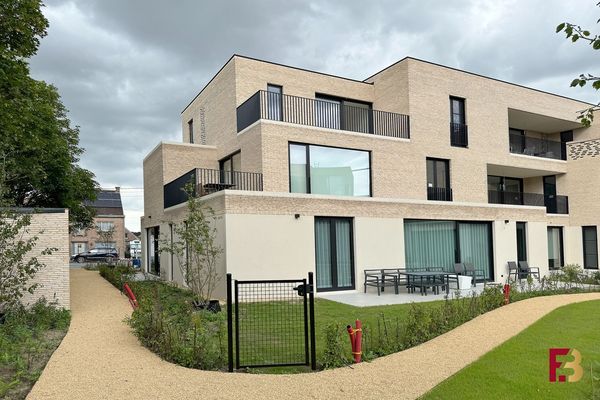 Estate main image