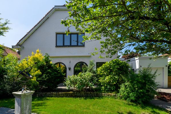 Huis
                                te koop
                                in Mortsel