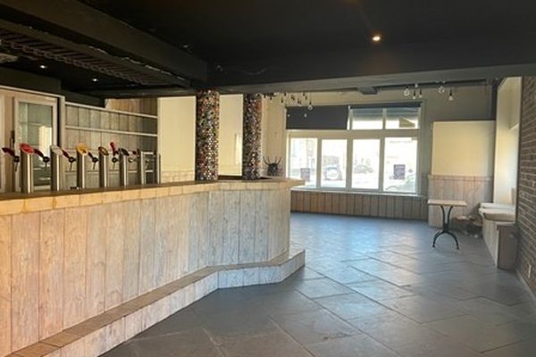 Commercieel te koop / Maaseik