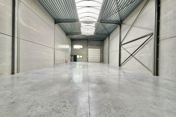 Commercieel te koop / Eeklo