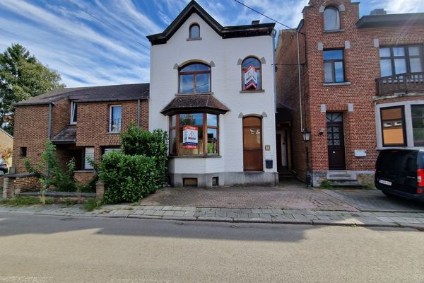 Maison
                                a vendre
                                in Court-Saint-Etienne