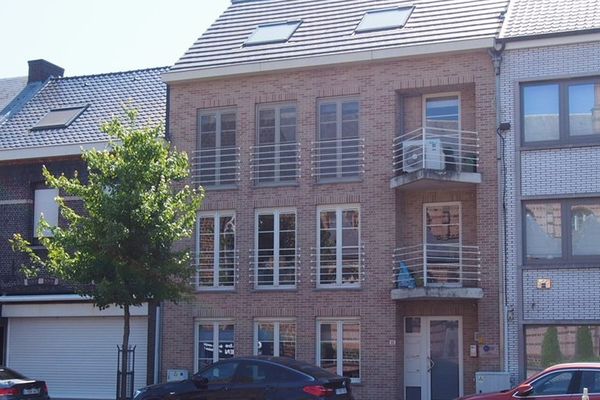 Estate main image