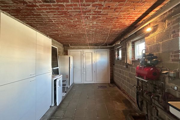 Huis te koop / Blanden