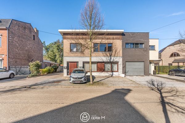 Huis
                                te koop
                                in Genk