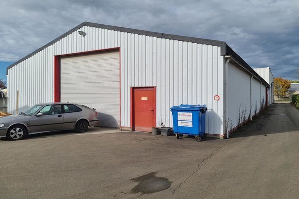 Industrieel te koop / Oudsbergen