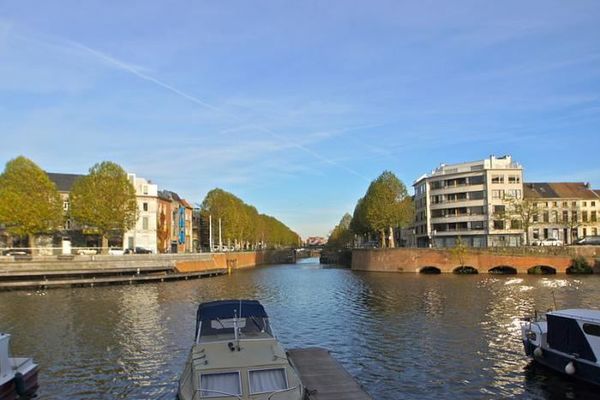 Rijwoning
                            optie huur in Gent