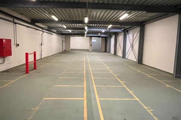Industrieel te huur / Maasmechelen