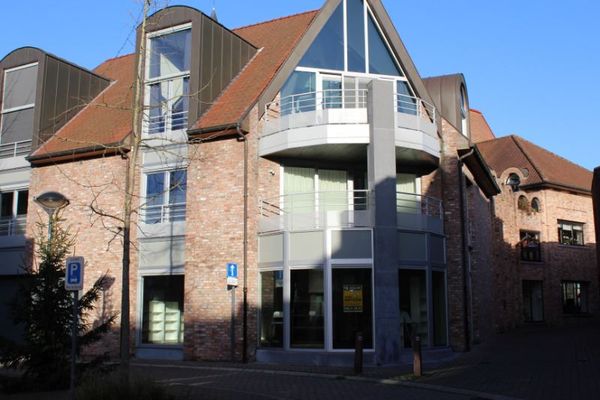 Commercieel
                                te huur
                                in Torhout