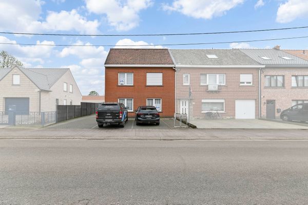 Appartementsgebouw
                            te koop in Hamme