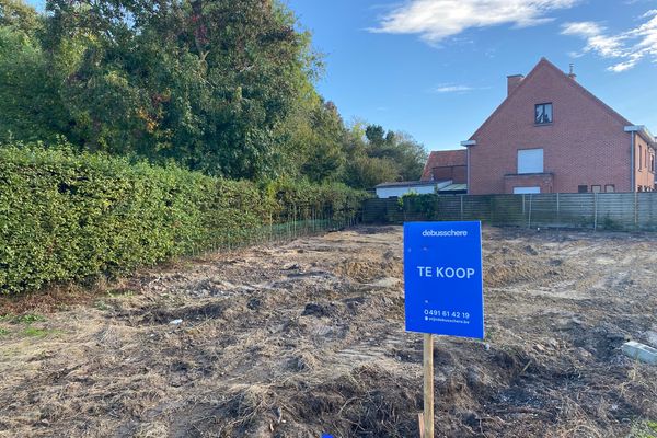 Bouwgrond
                            te koop in Rumbeke