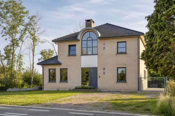 
                                        Huis
                                        te koop
                                        in Dilsen-Stokkem
                                    