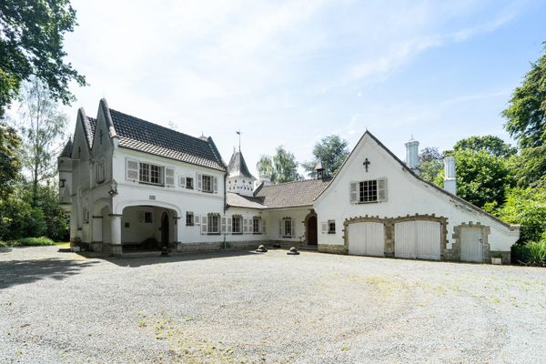 Huis
                                te koop
                                in Asse