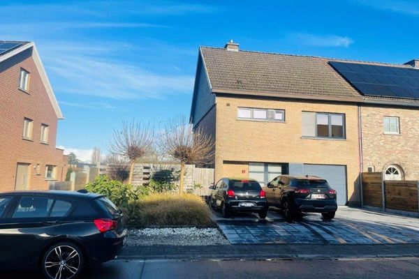 Huis
                                verkocht in Wichelen