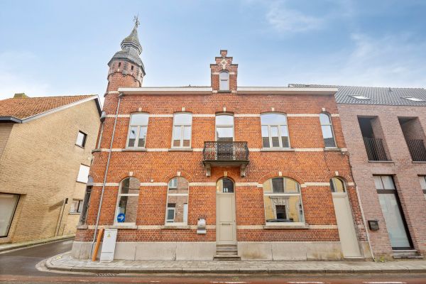 Huis
                                te koop
                                in Zwevezele