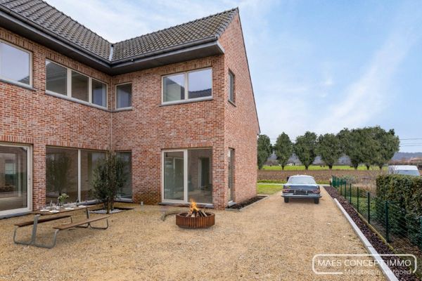 Villa
                            verkocht in Kluisbergen