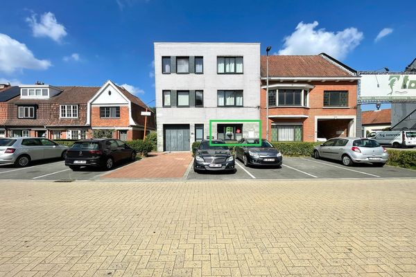 Gelijkvloers app.
                            optie huur in Sint-Amandsberg