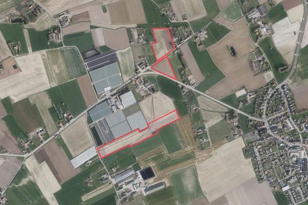 Landbouwgrond
                            verkocht in Woumen