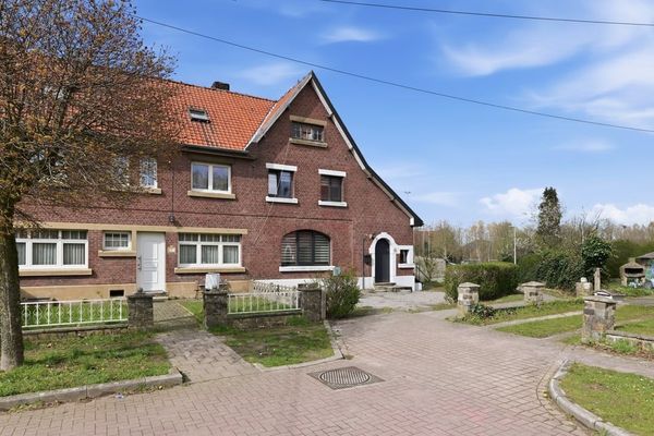 Huis
                            te koop in Genk