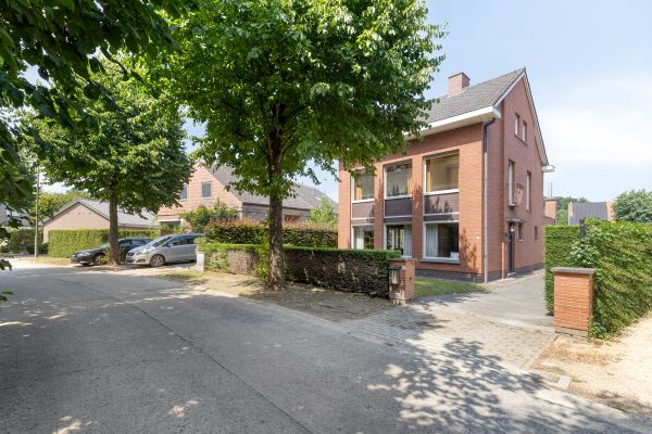 estate img